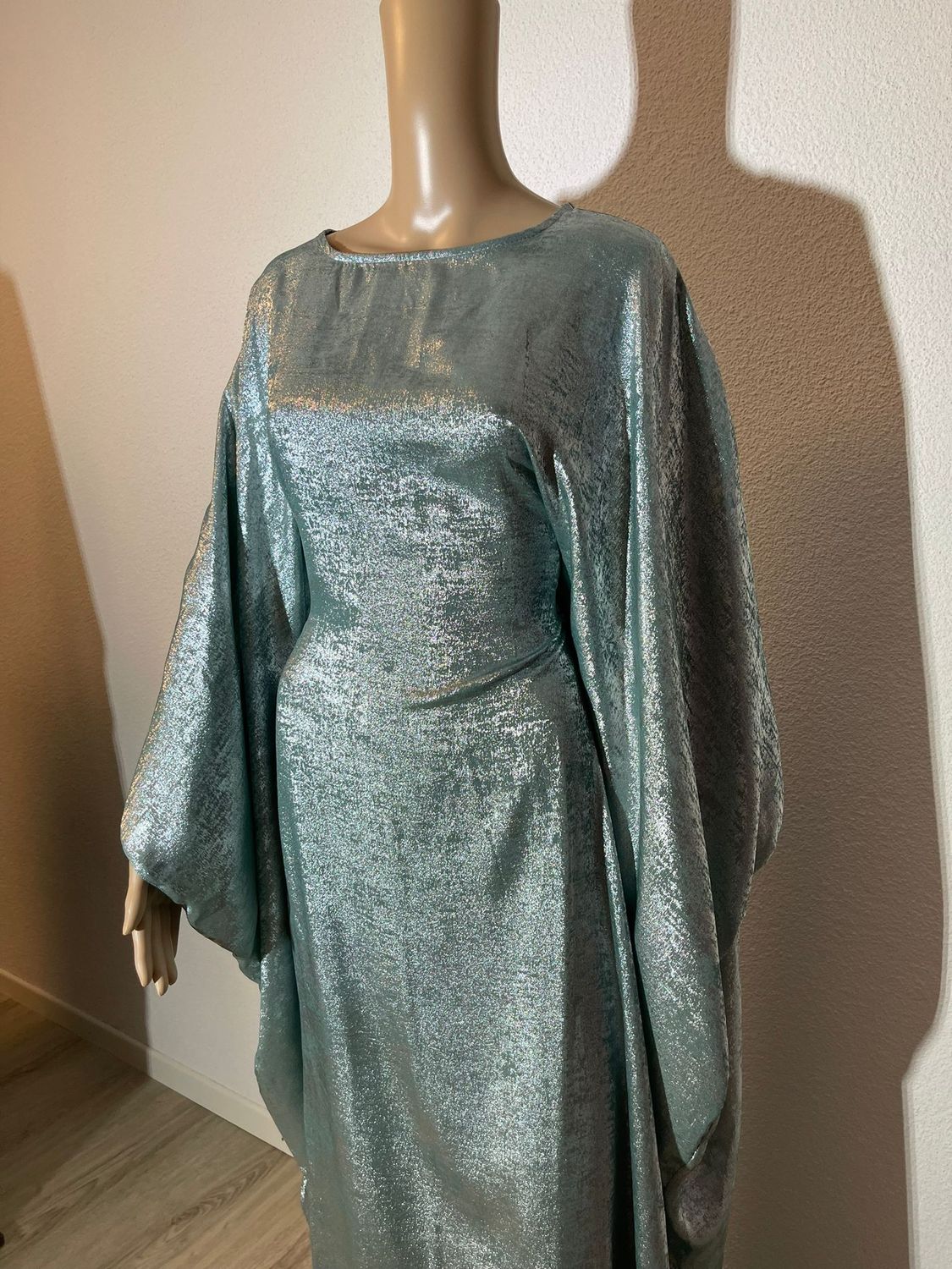 Metallic Abaya