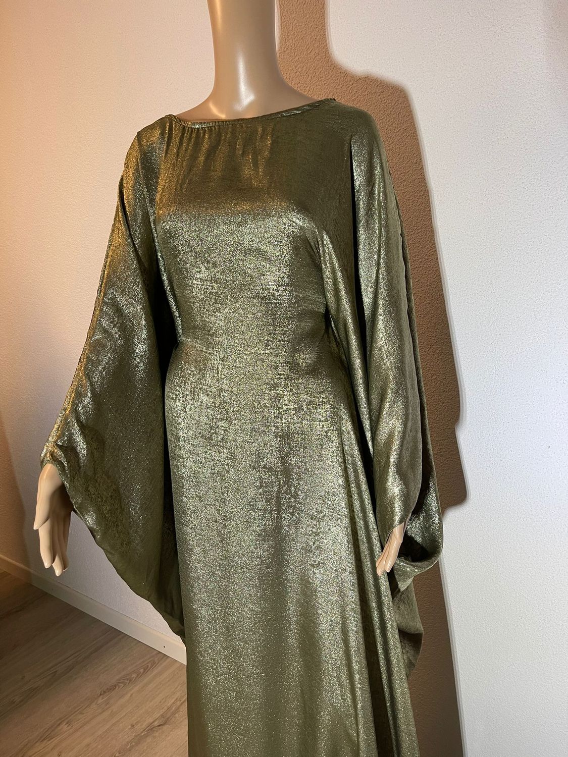 Metallic Abaya