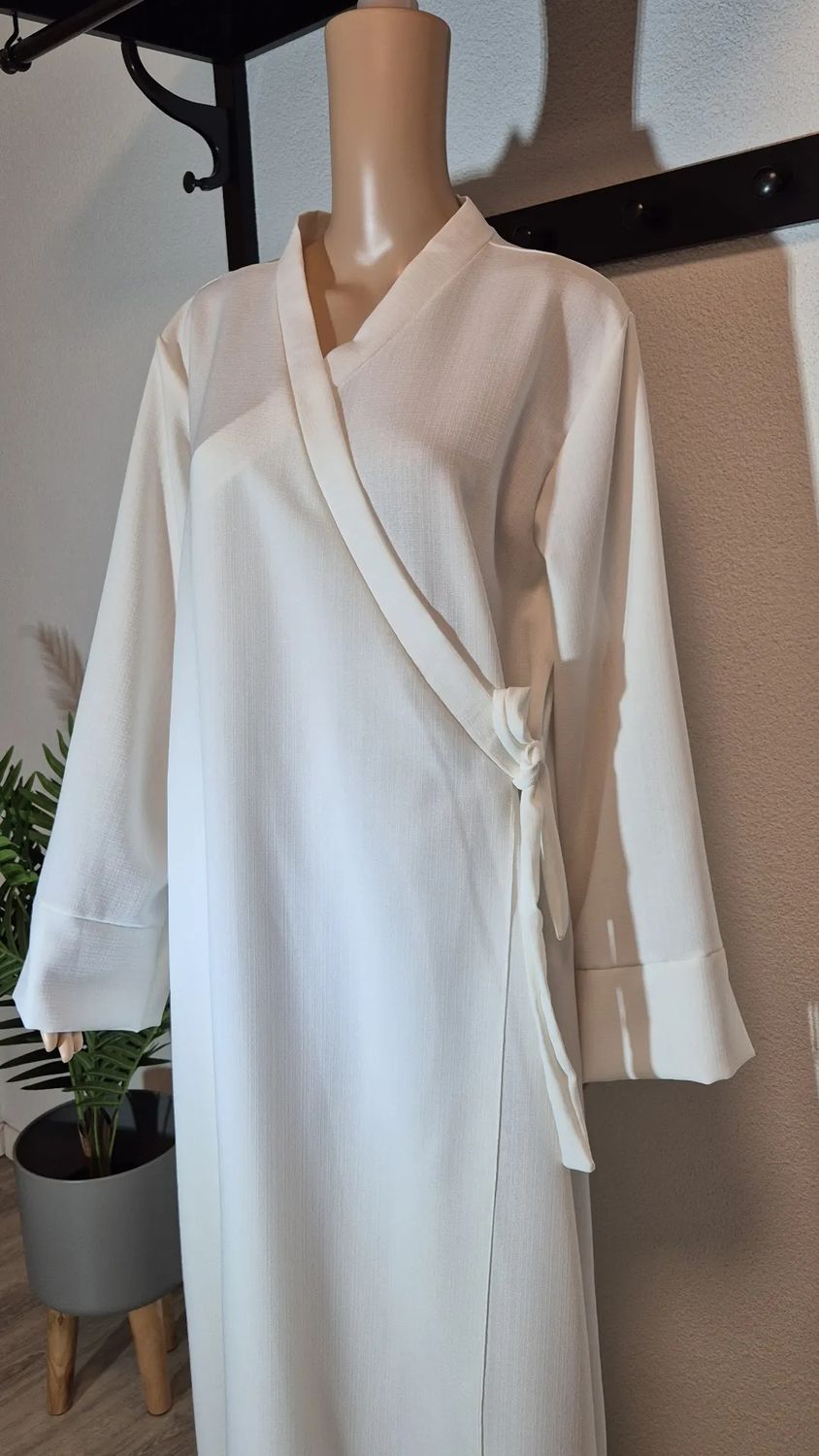 Abaya LIN 