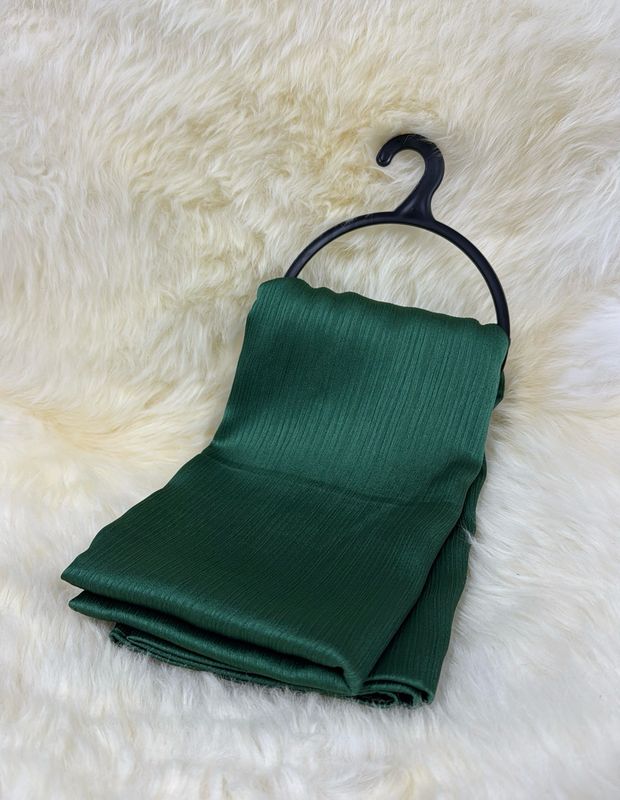 Muna Hijab aus Satin
