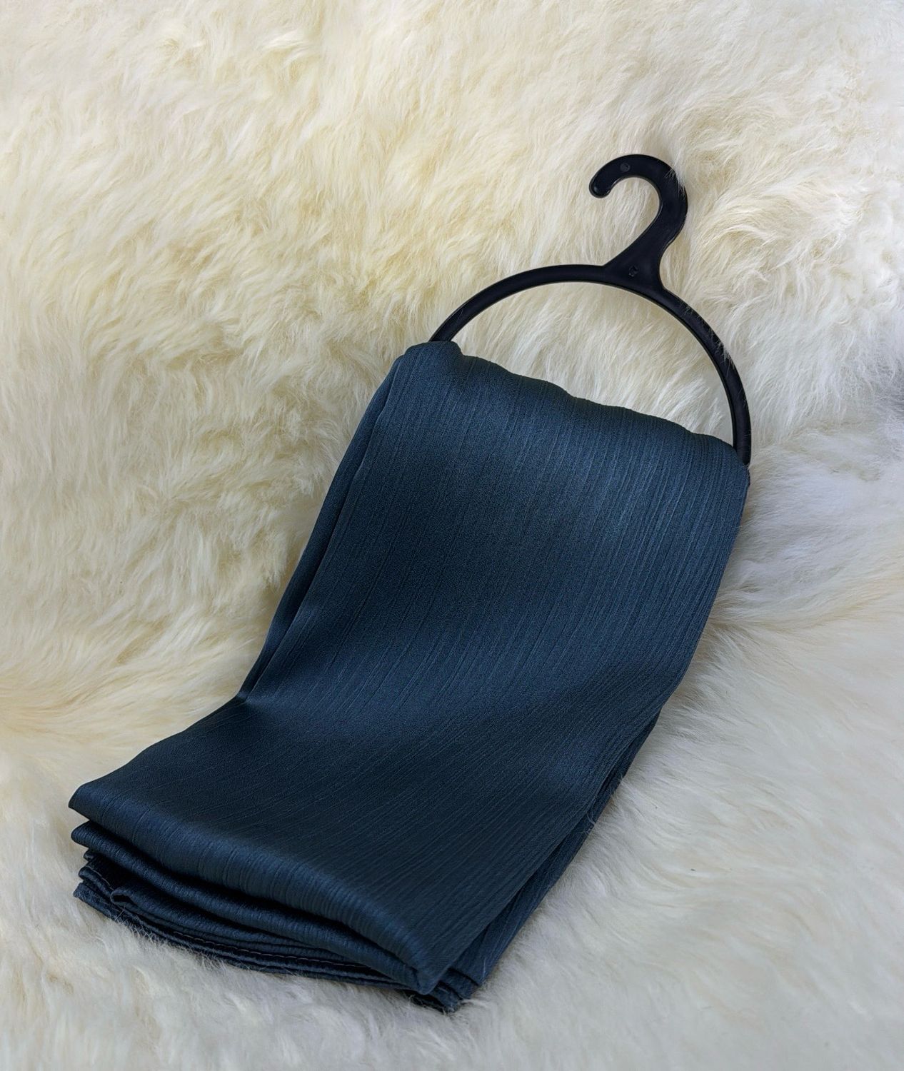 Muna Hijab aus Satin
