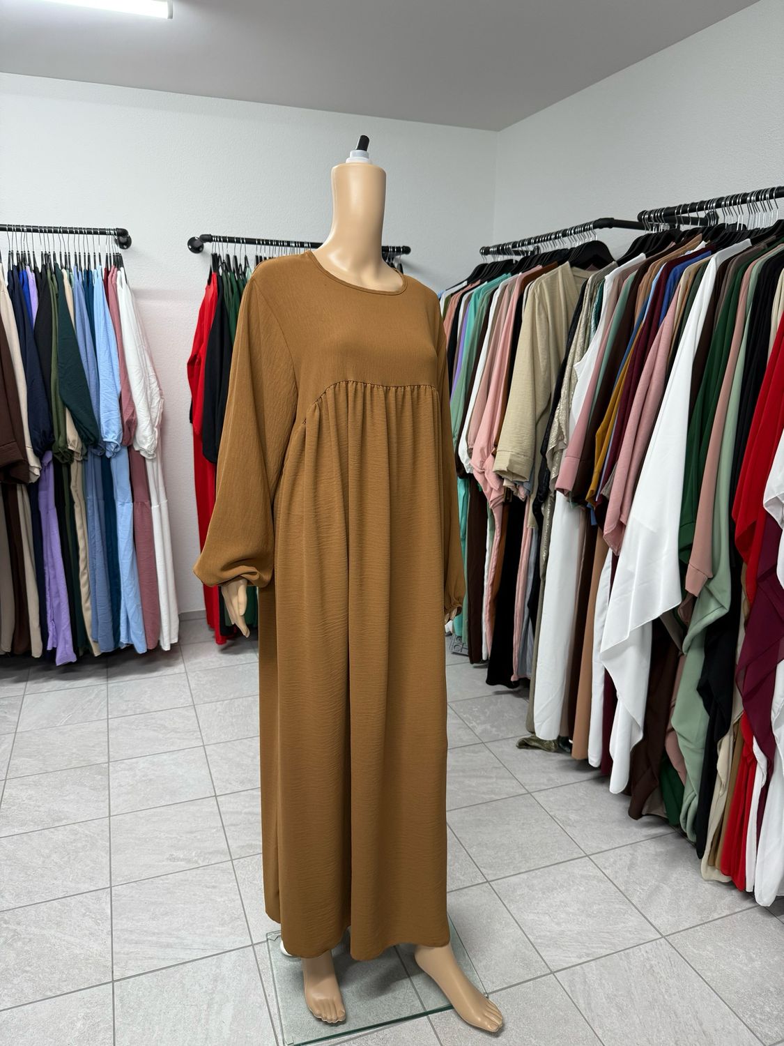 Abaya-Ballonärmel hellbraun