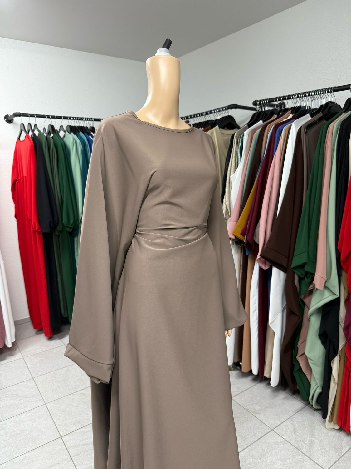 Luxe Modesty Abaya aus medina Seide