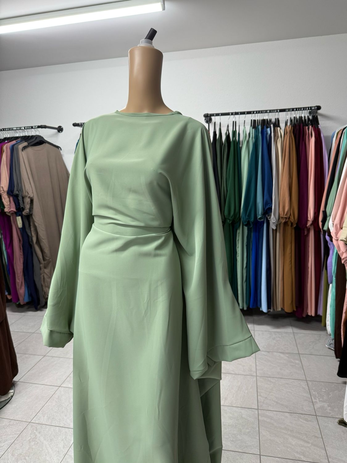 Luxe Modesty Abaya aus medina Seide