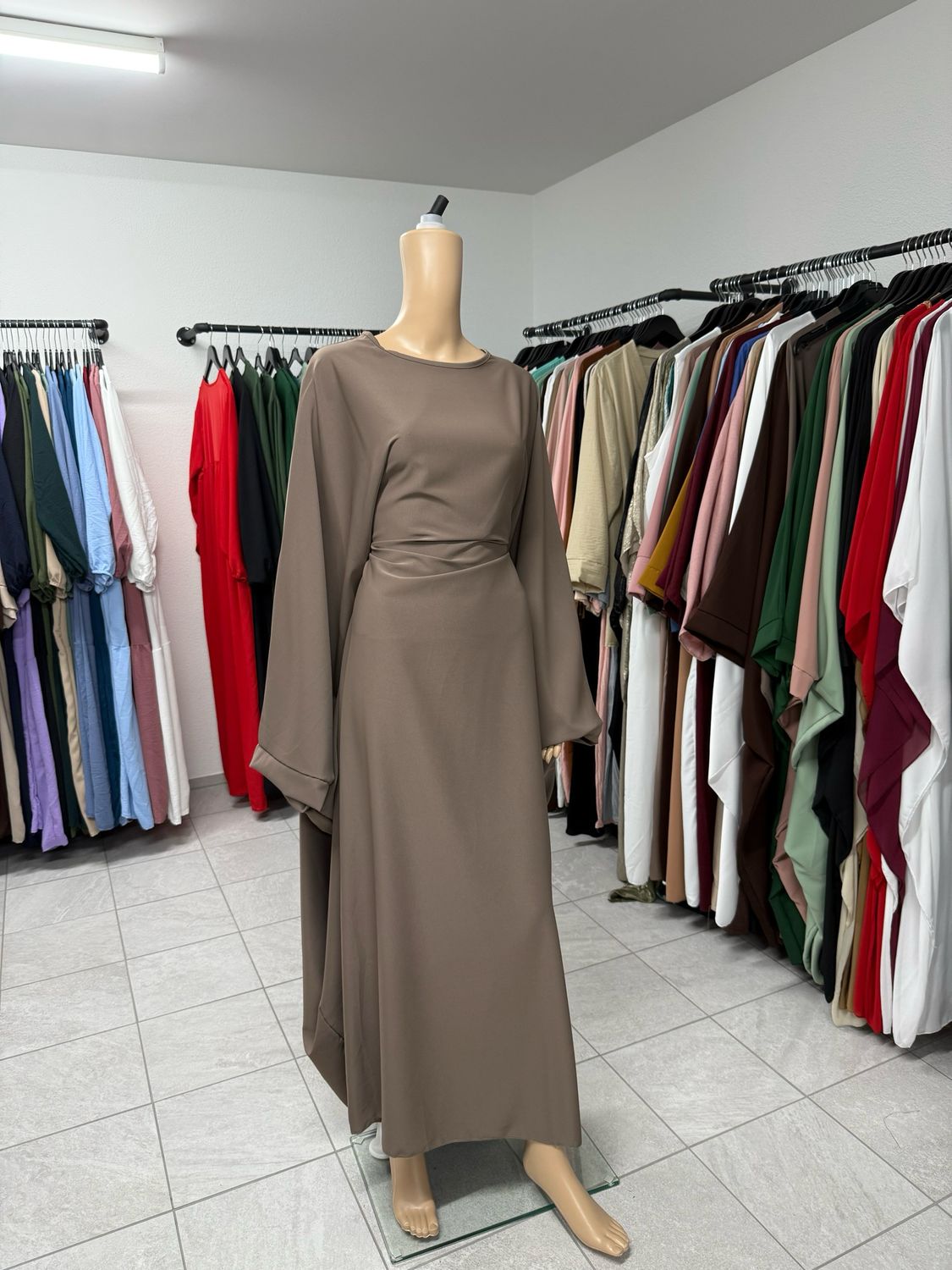 Luxe Modesty Abaya aus medina Seide