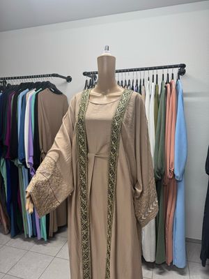 ZAHRA Abaya