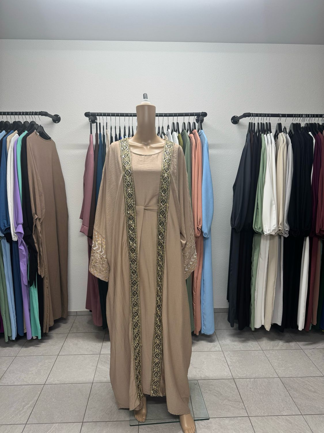 ZAHRA Abaya