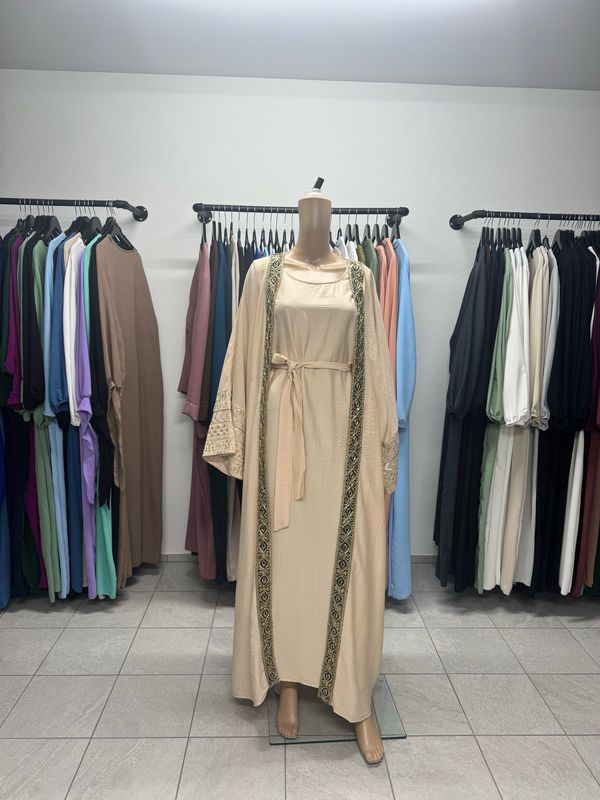 ZAHRA Abaya