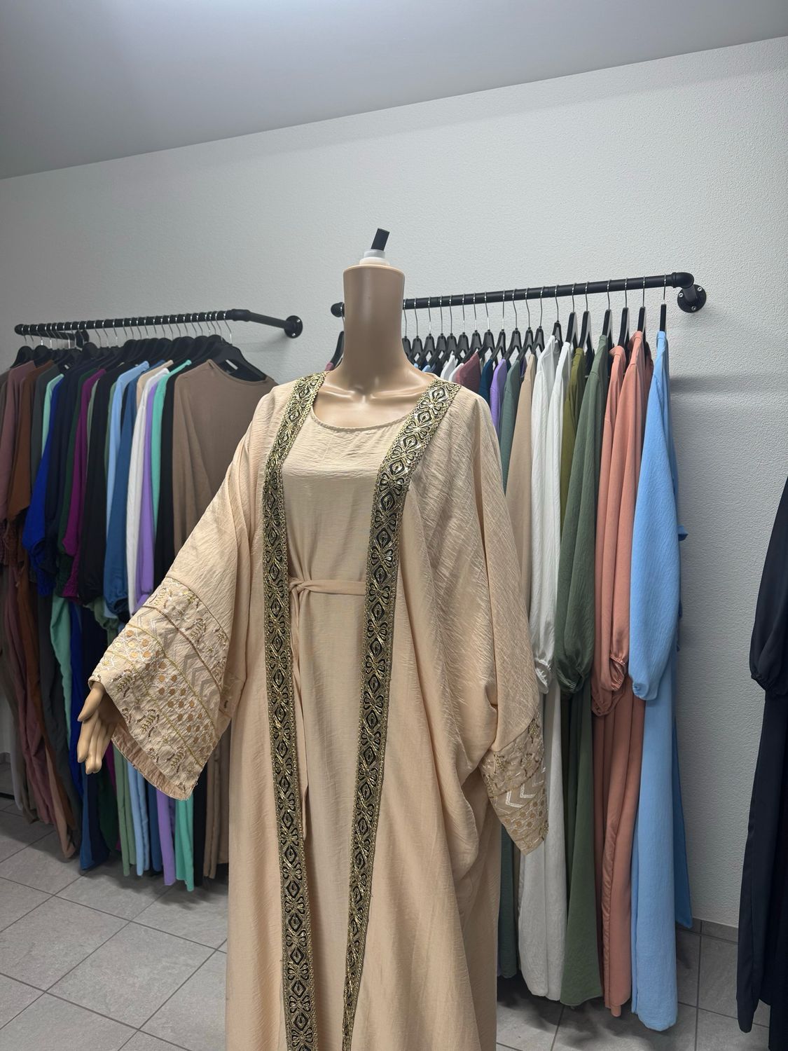 ZAHRA Abaya