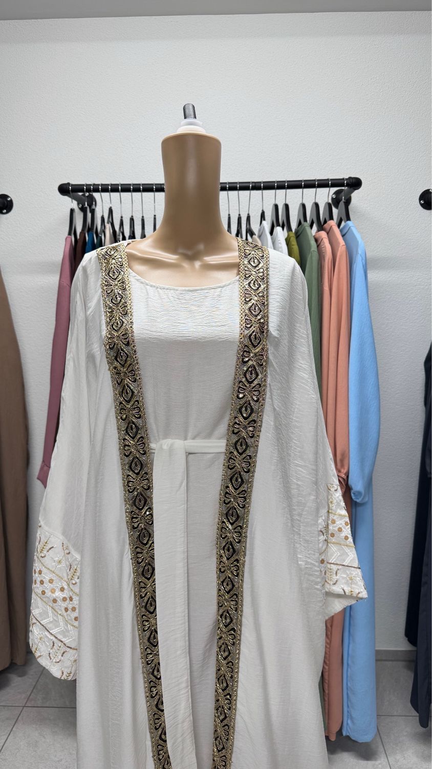 ZAHRA Abaya