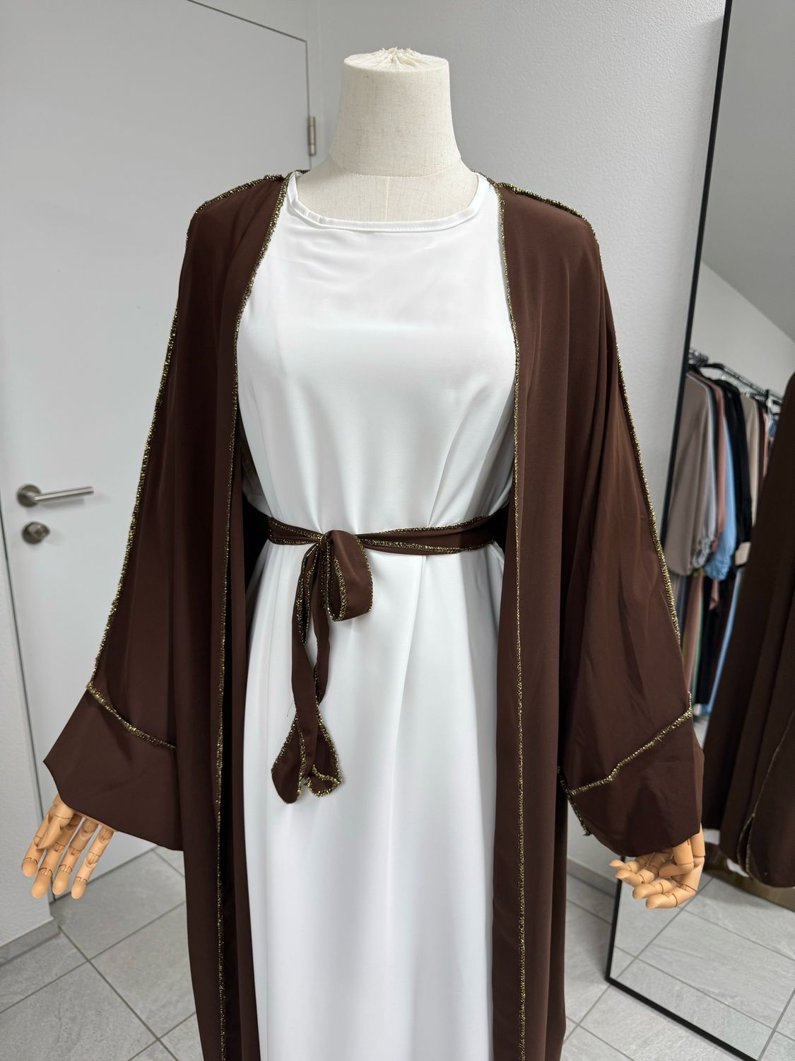 Abaya Al-Waqar