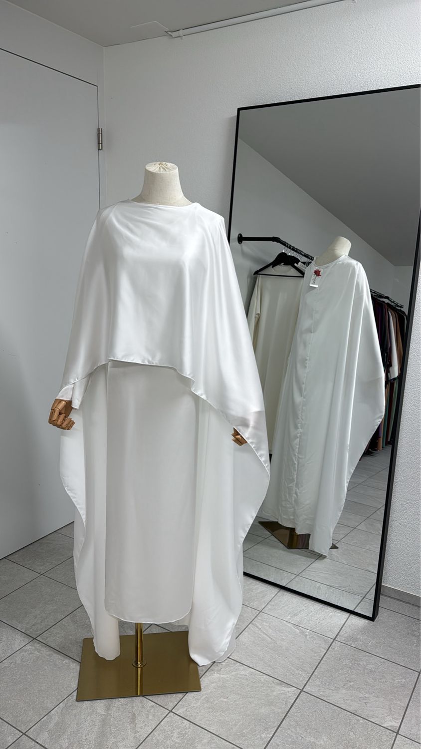 Pearl Abaya 