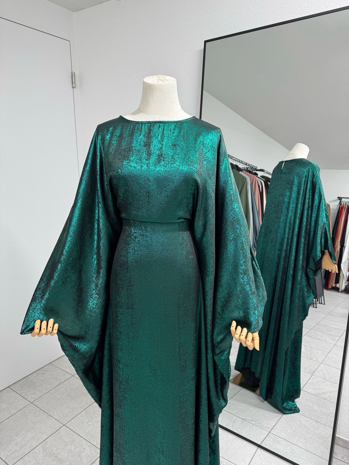 Metallic Abaya