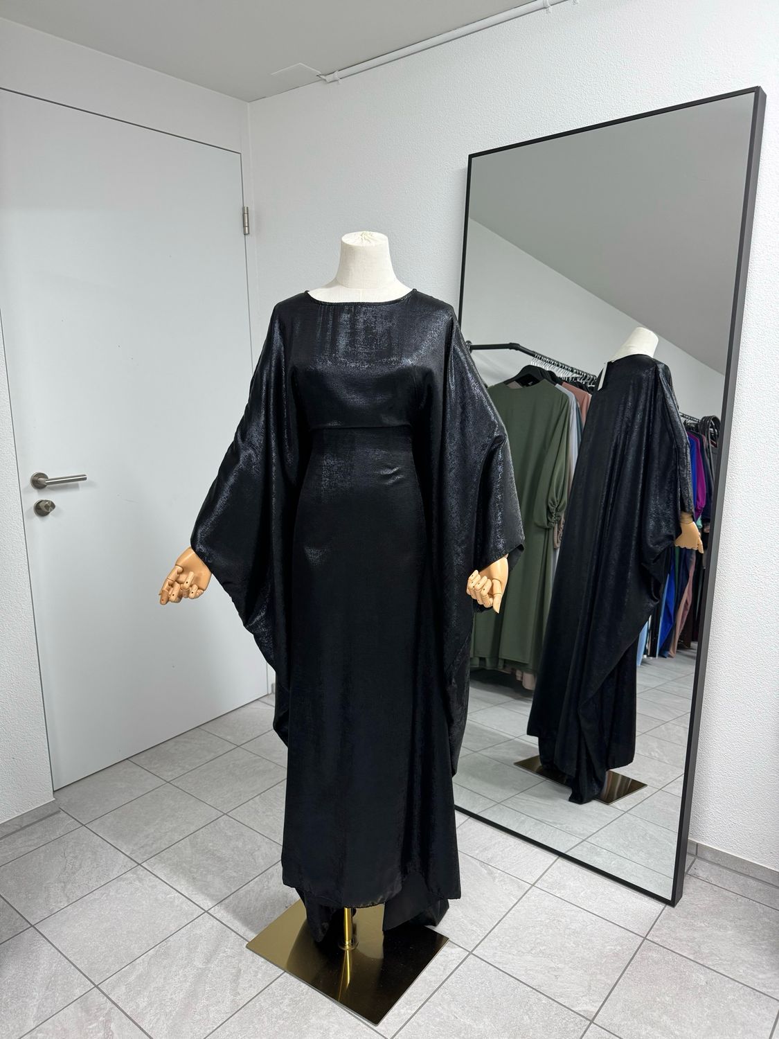 Metallic Abaya