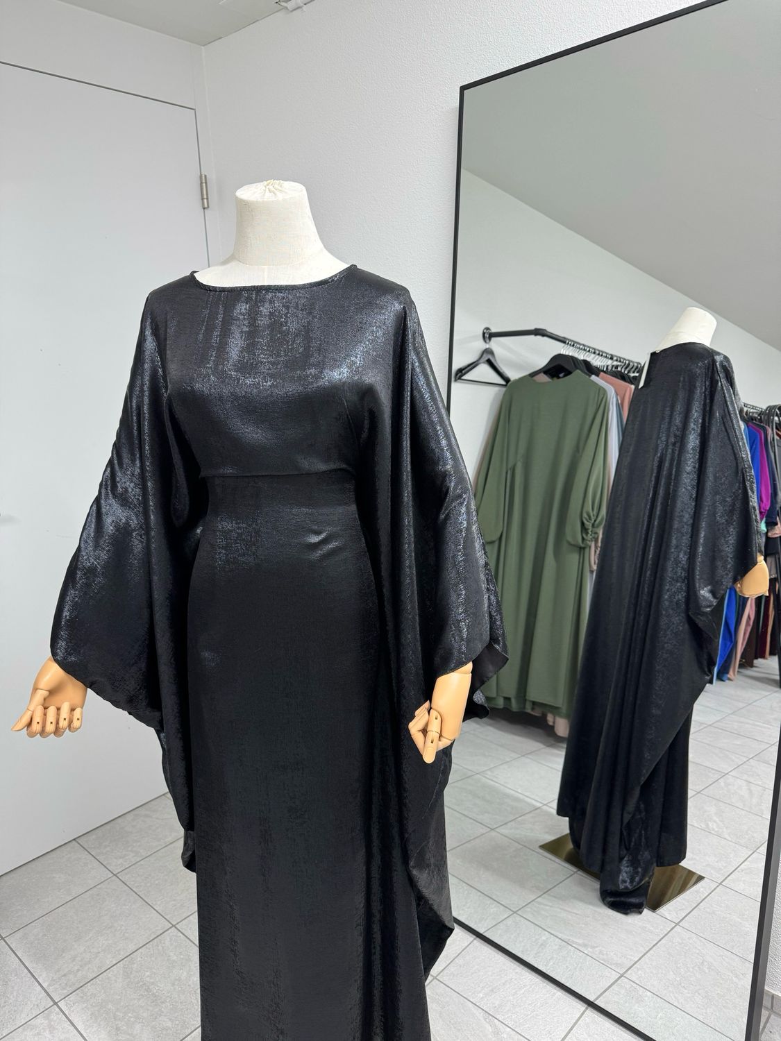 Metallic Abaya