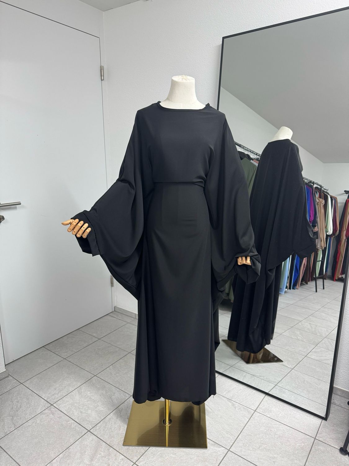 Luxe Modesty Abaya aus medina Seide
