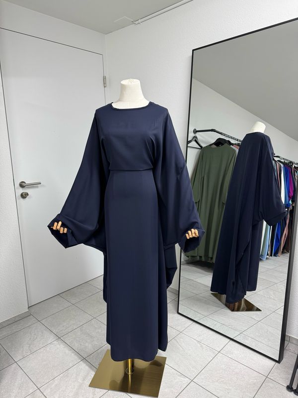 Luxe Modesty Abaya medina seide