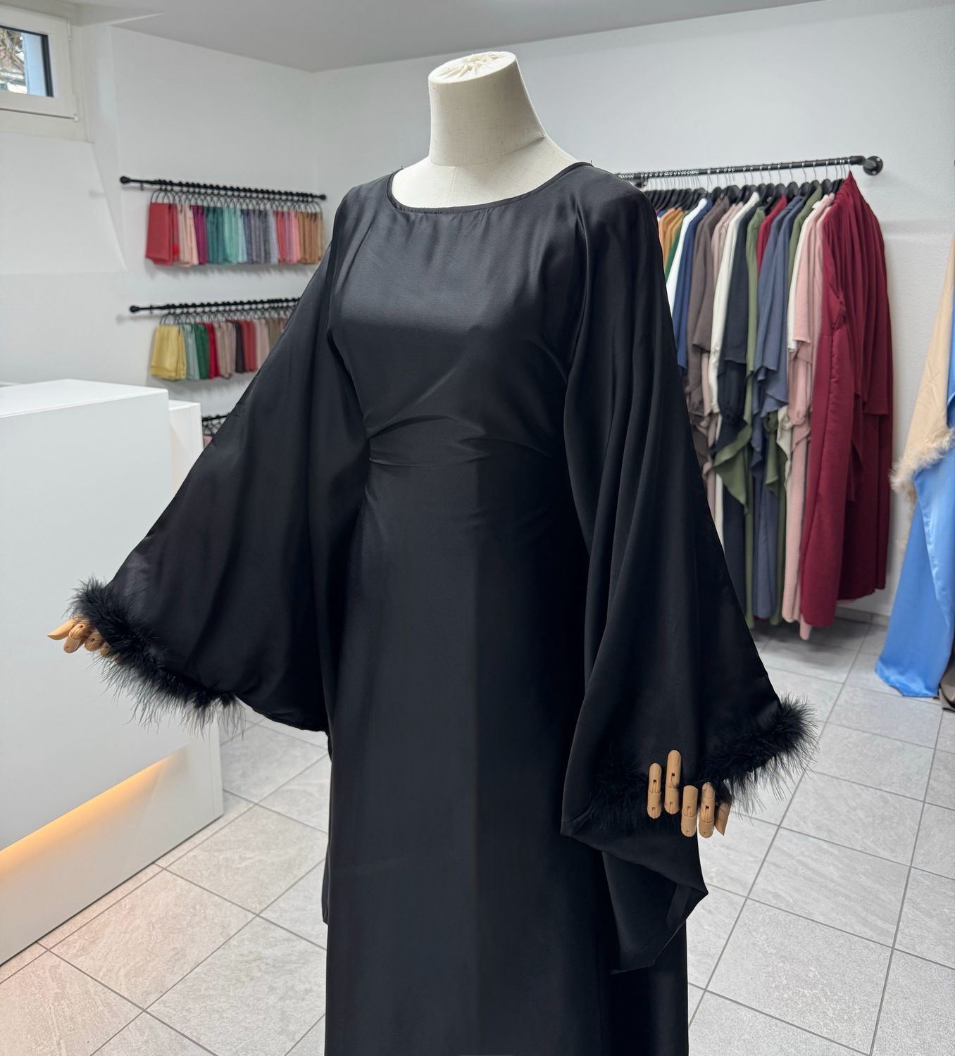 HIRA ABAYA schwarz