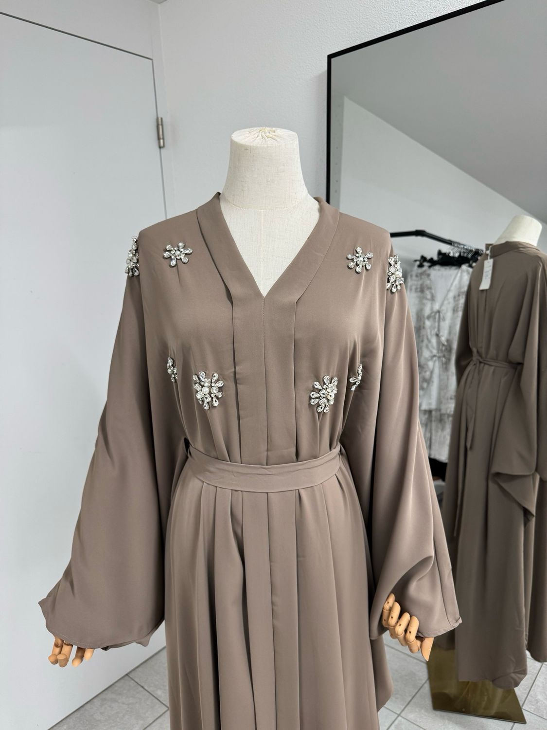 ALIYAH ABAYA taupe
