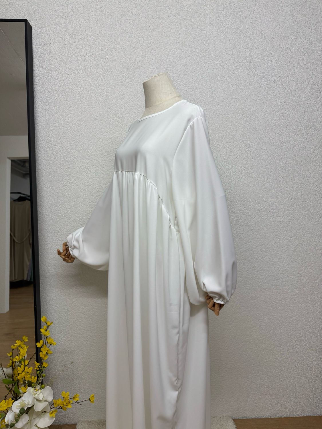 Abaya Ballonärmeli medinaseide weiss