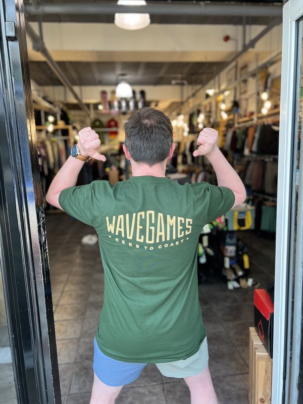 WAVE GAMES TEE CLASSIC FOREST GREEN