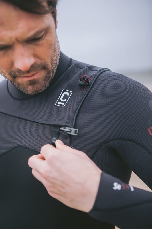 C-SKINS MENS NUWAVE SESSION 5/4/3 GBS CZ STEAMER