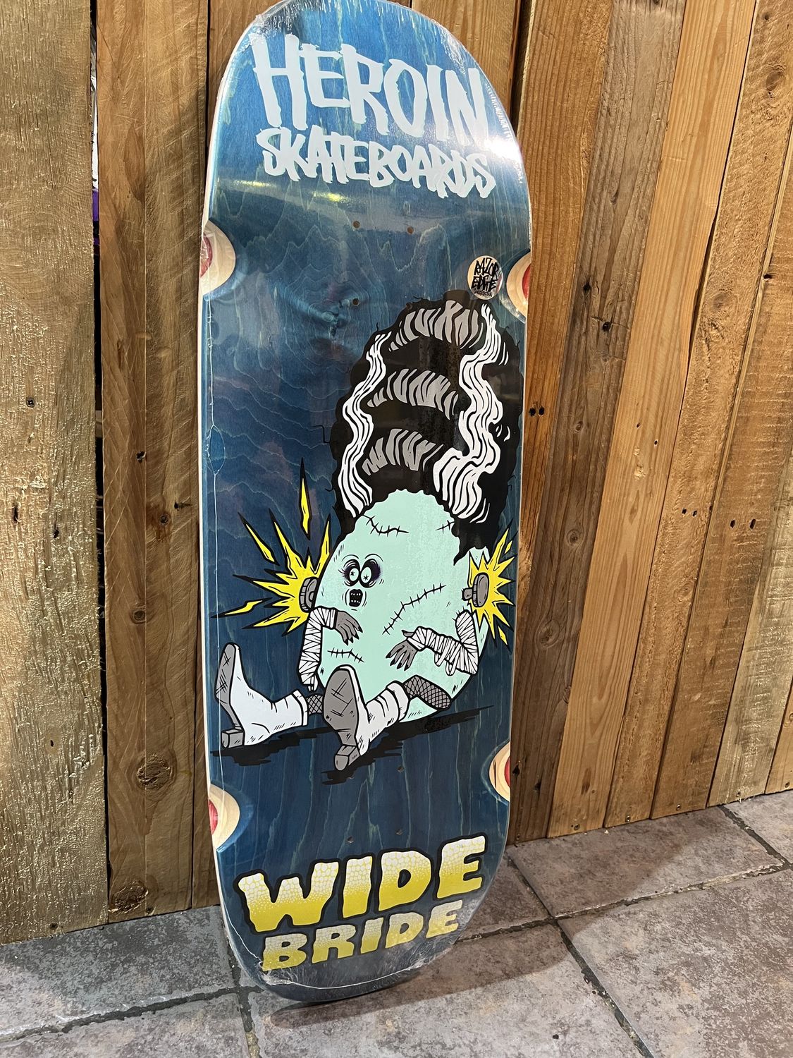 HEROIN DECK WIDE BRIDE 10.4"