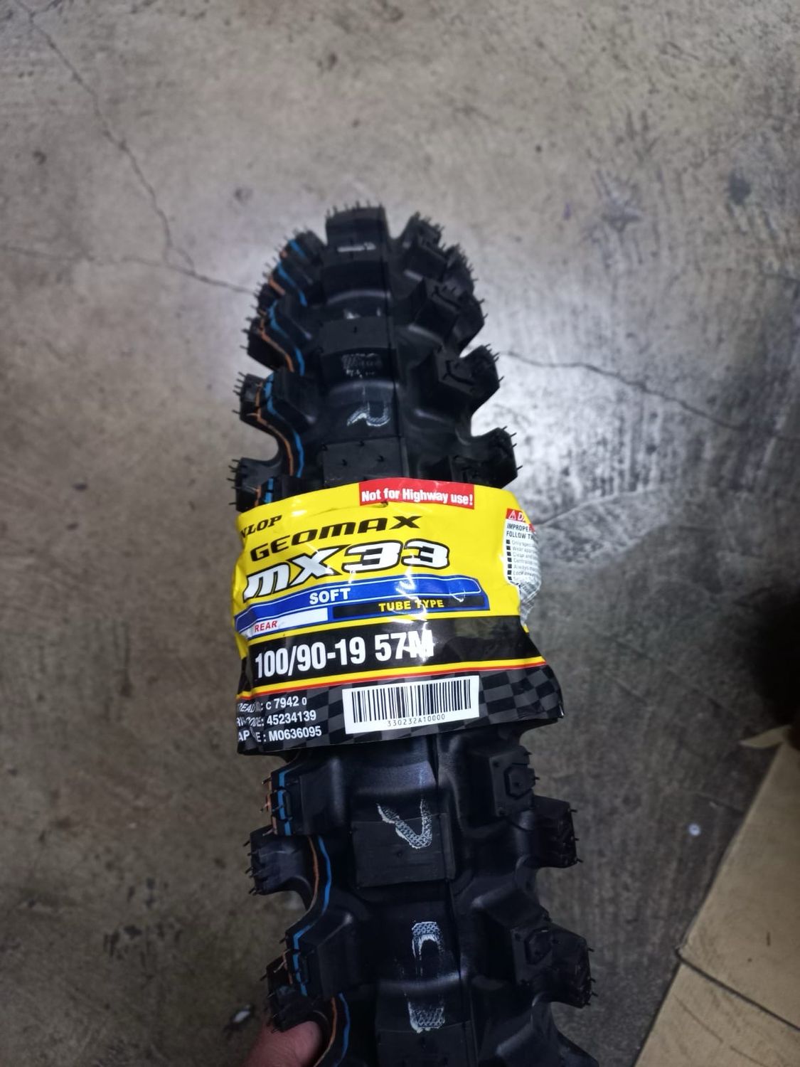 100/90-19 MX33