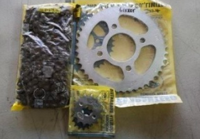 SPROCKET + CADENA (COMPLETO) NOBORU GIXXER (45T/14T, 428H-136L)