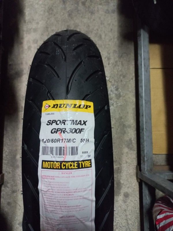 120/60R17SPORTMAX GPR300