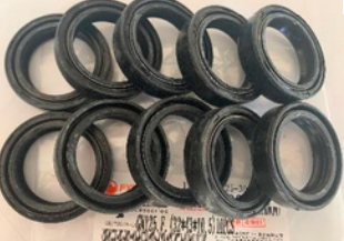 RETENEDOR (1BLISTER 10PCS) GN125 “F” (32-43-10.5)