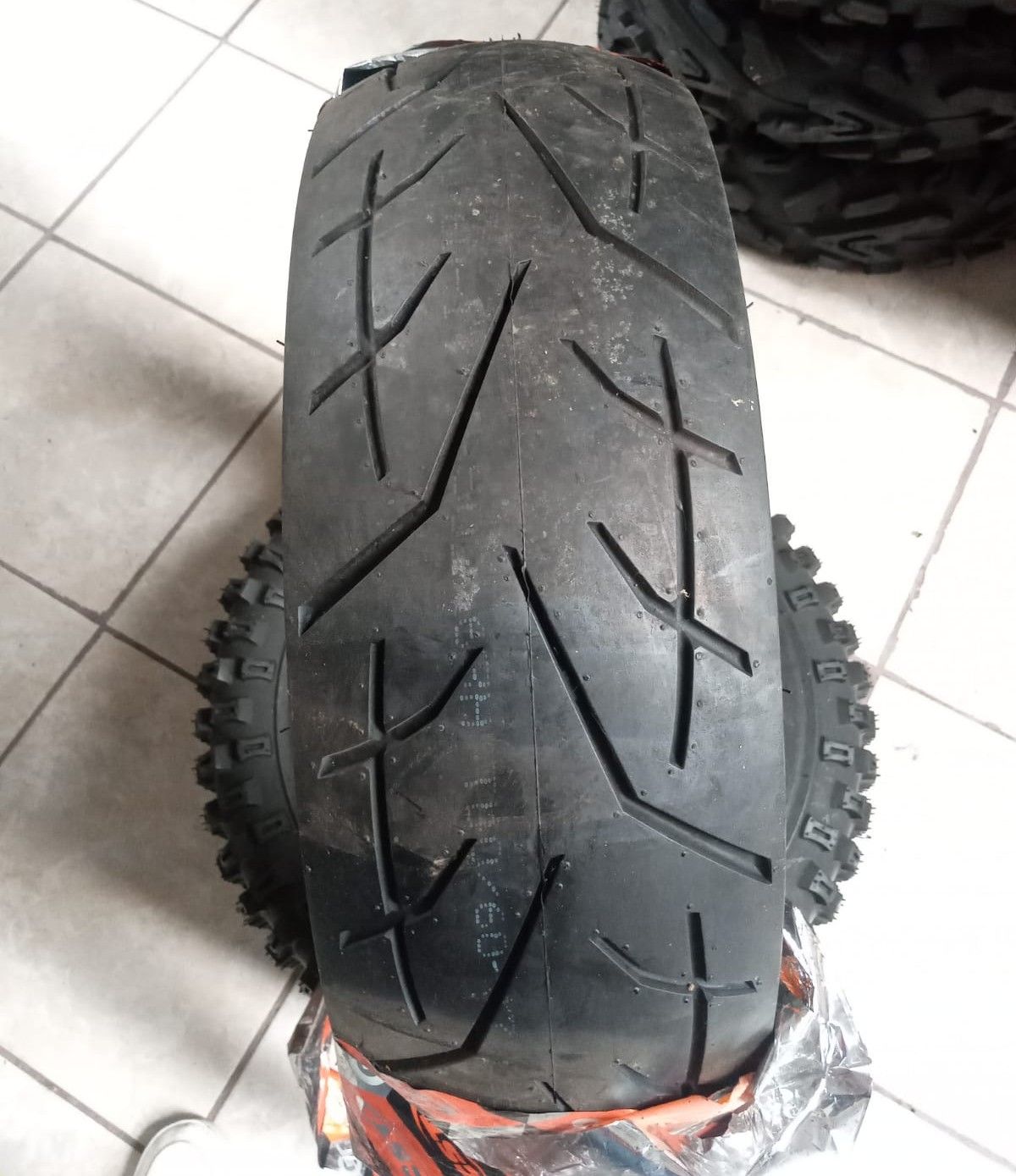 140/60-17 CST C6502