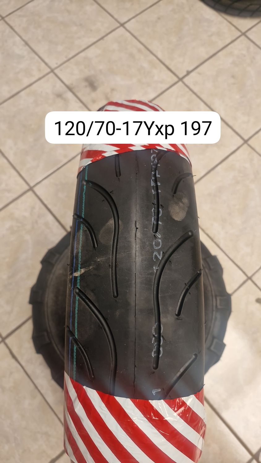 120/70-17 YXP197