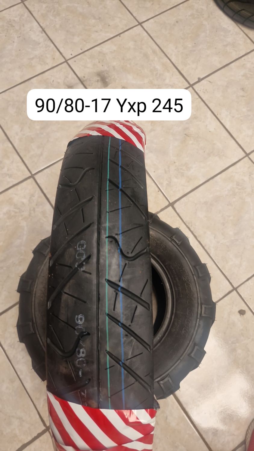90/80-17 YXP245