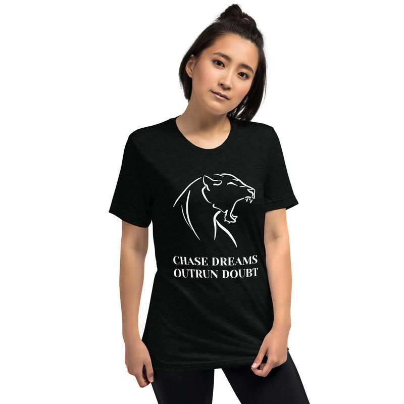 Chase Dreams Outrun Doubt Lioness Short sleeve t-shirt