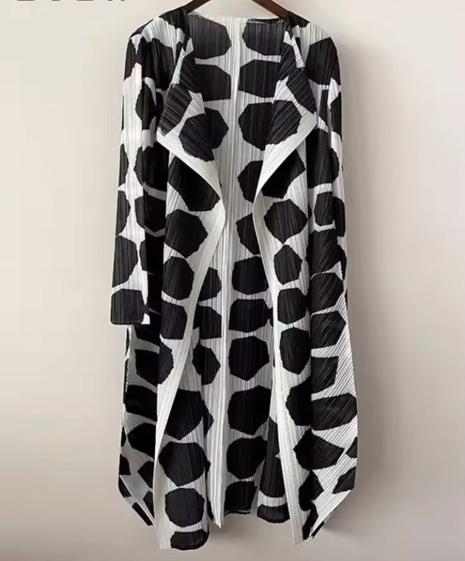 Delight In Black and White