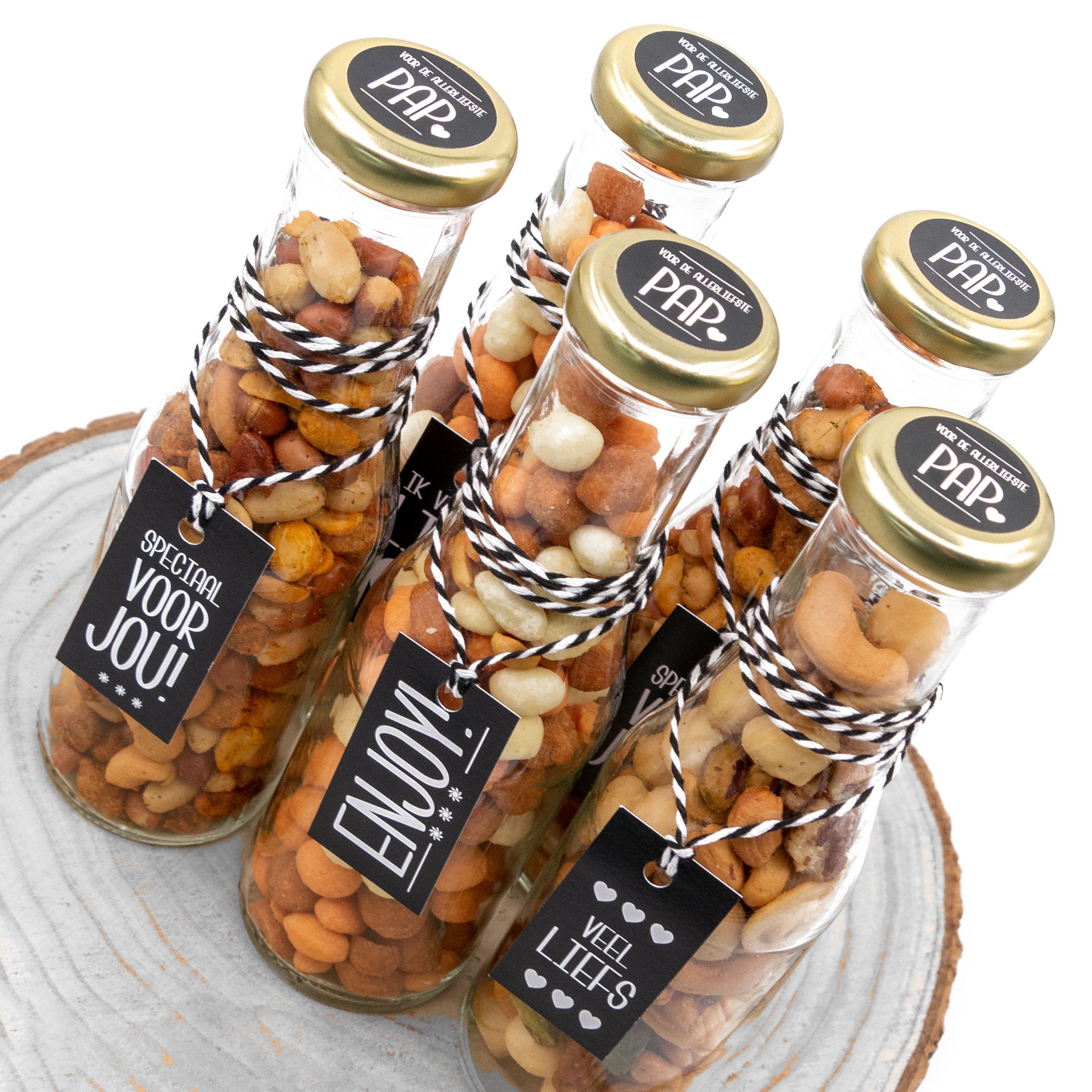 Mini borrelpakket met wijn, noten en kaas