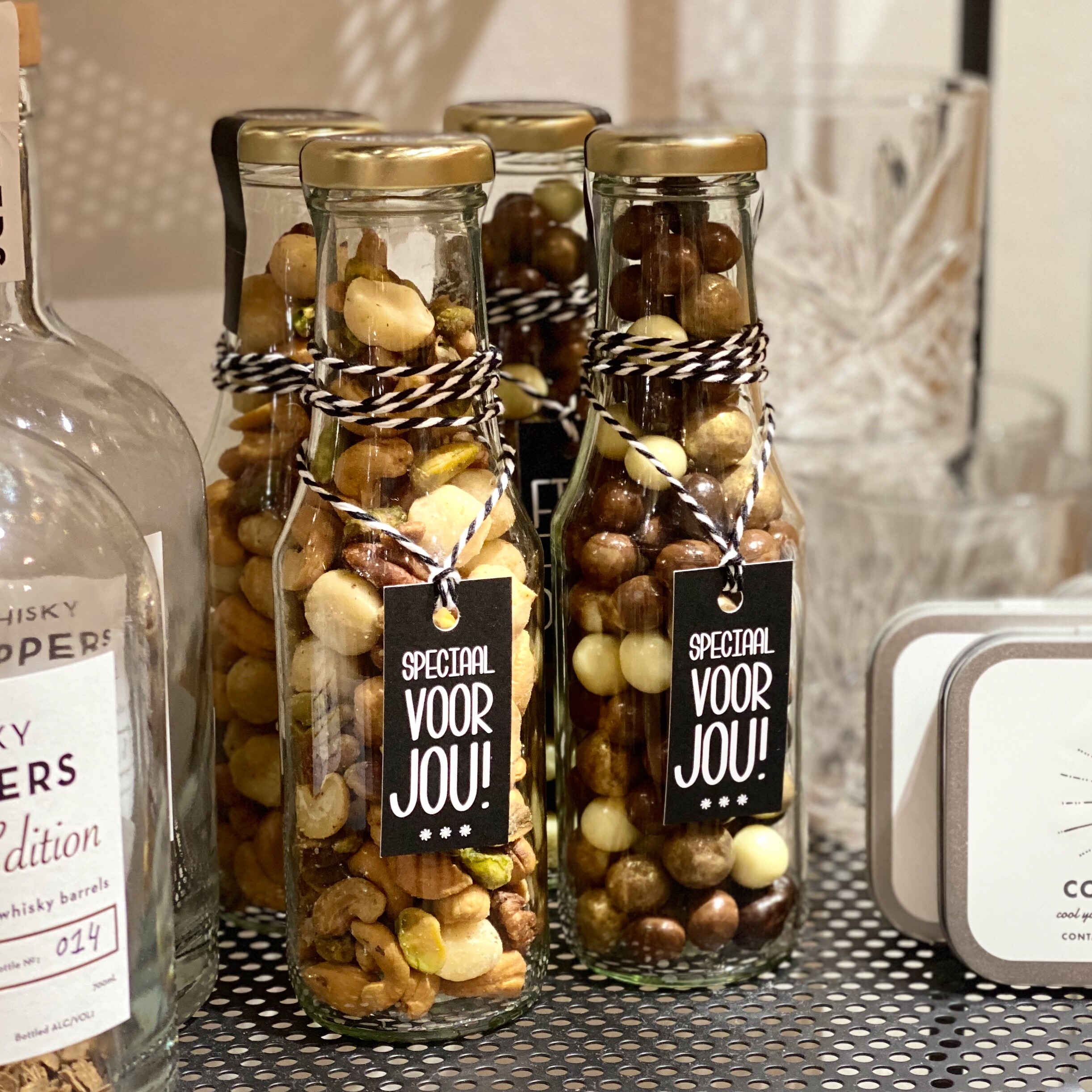 Flesjes noten en chocolade Flesjes noten en chocolade