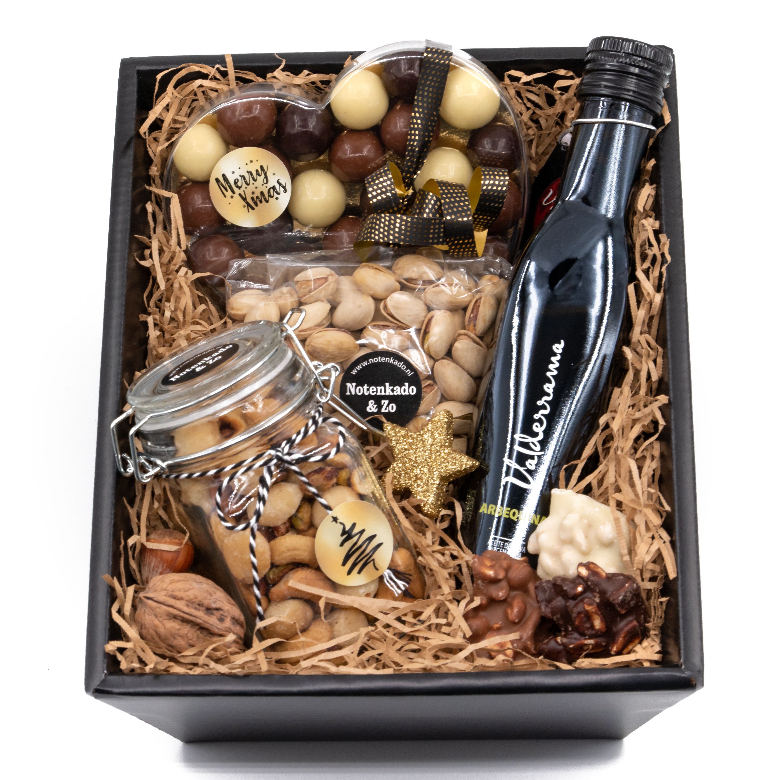 Geschenkmand met Prosecco of olijfolie, noten en chocolade Geschenkmand met Prosecco of olijfolie, noten en chocolade