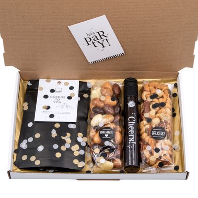 Brievenbuscadeau wijn & noten en thee & chocolade