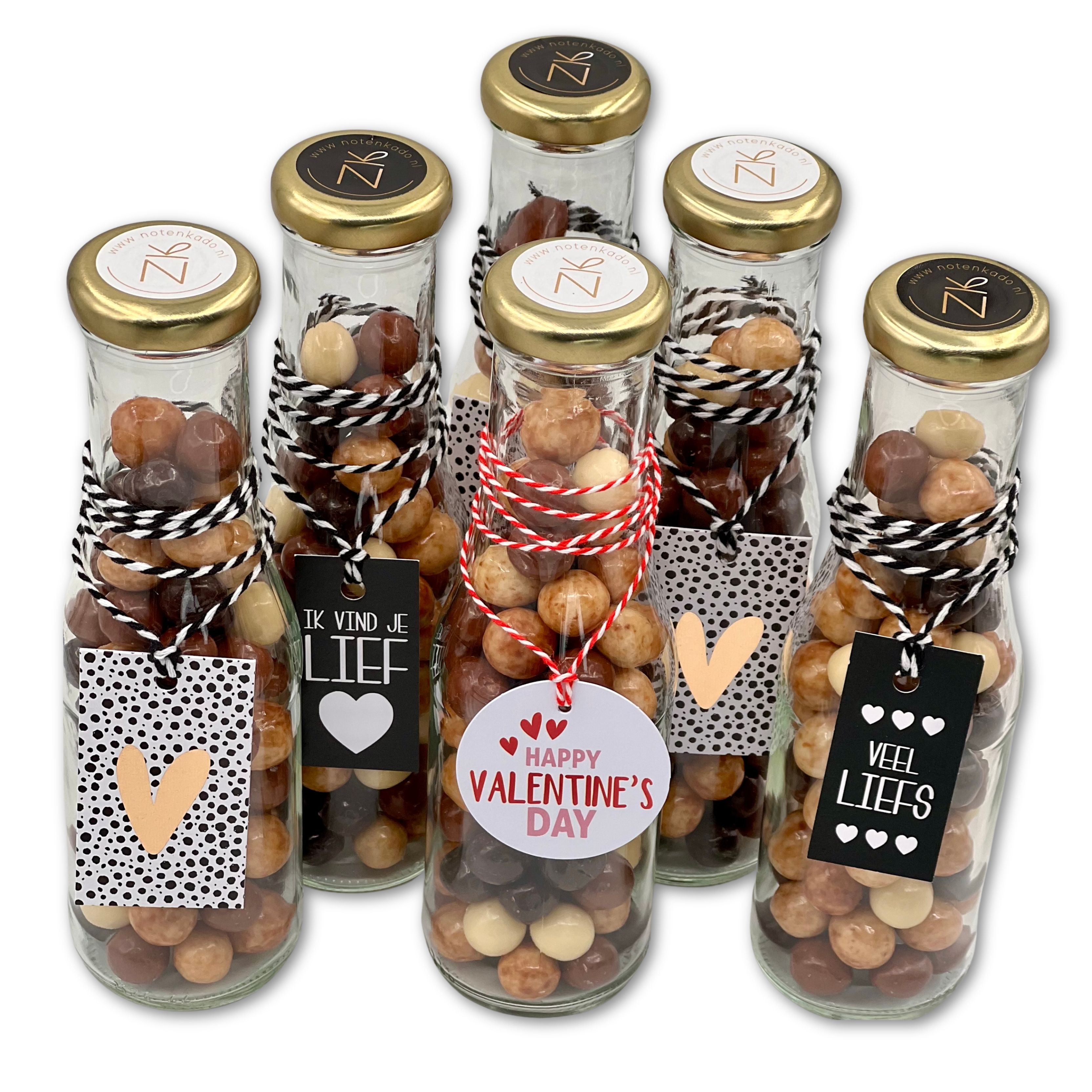Flesjes noten en chocolade Flesjes noten en chocolade