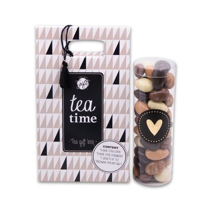 Tea time gift box met chocolade