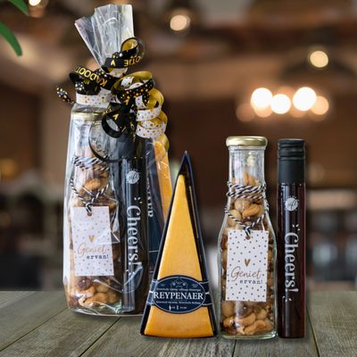 Mini borrelpakket met wijn, noten en kaas 