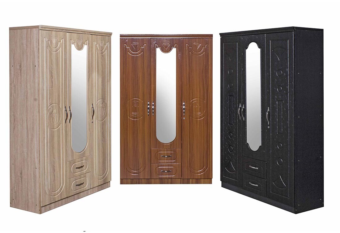 603 – 3 Door wardrobes