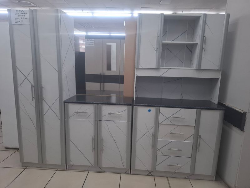 Rt 555 kitchen unit white