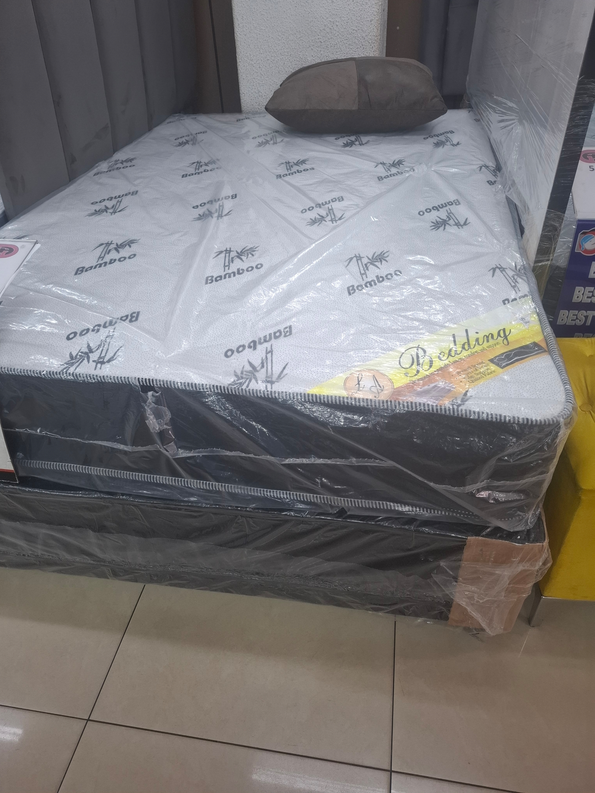 10 STAR BASE + MATRESS - DOUBLE SIZE