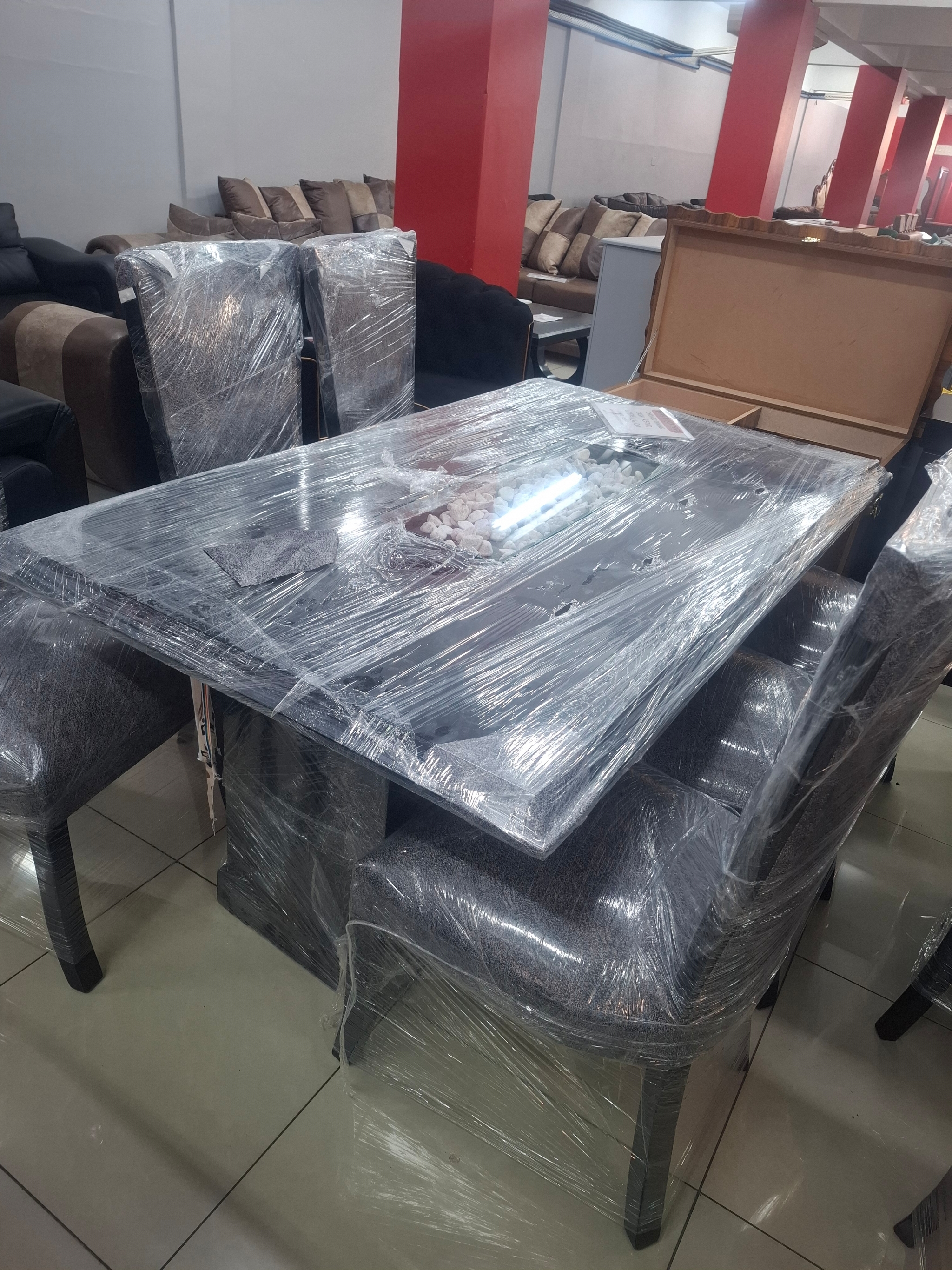 Chicago Dining Room Suite