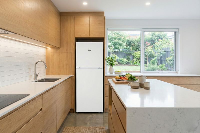 Kic Ktf 518 Refrigerator -White Kic Ktf 518 Refrigerator -White