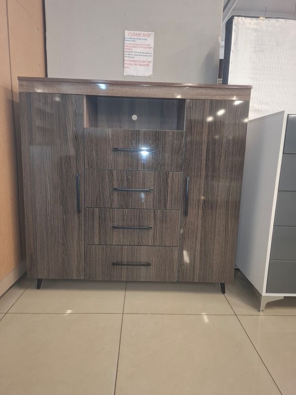 Rt 792 Chest draws