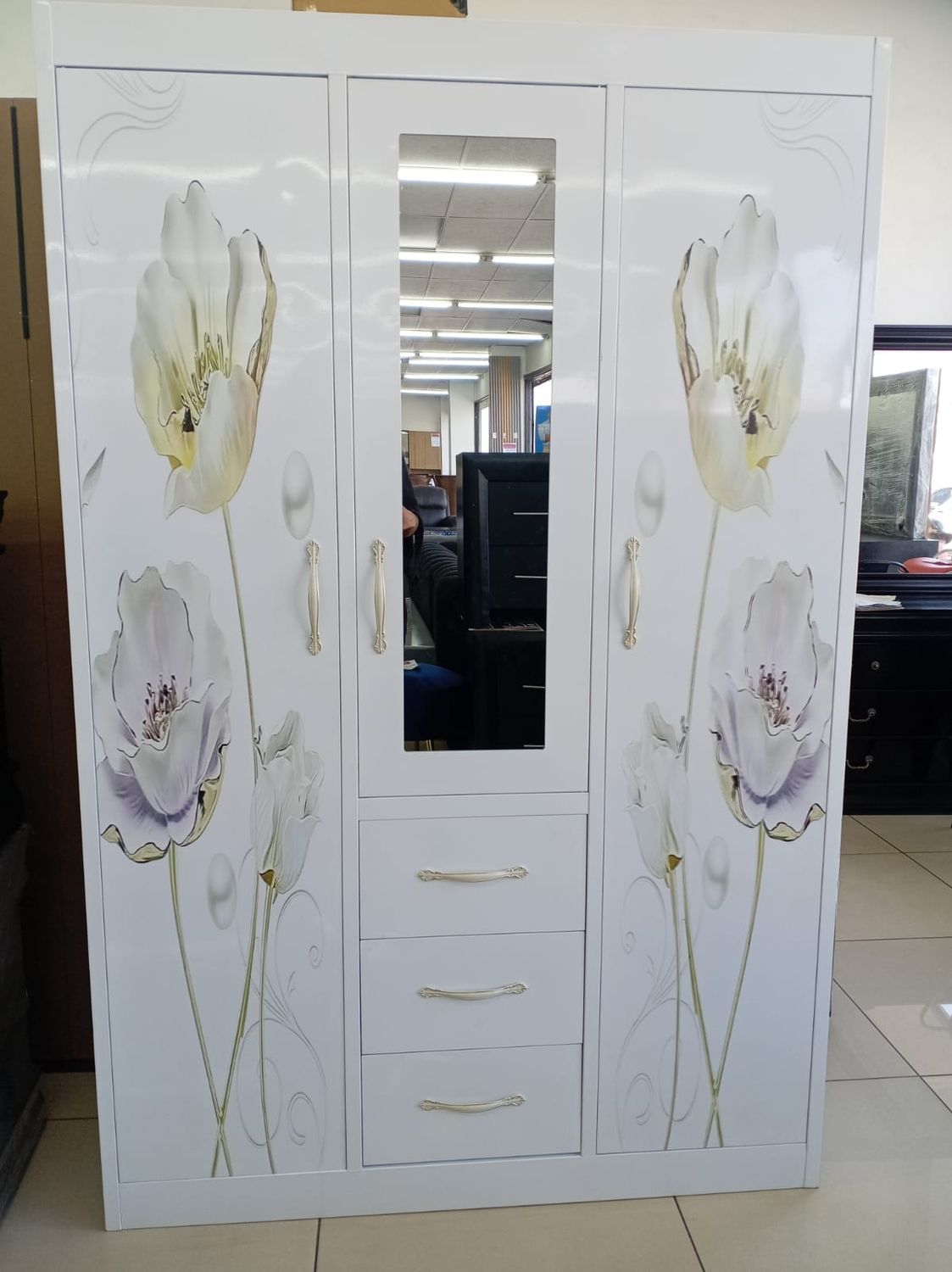Mw 7788 steel wardrobe +built in safe